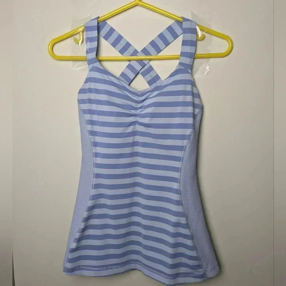 2/35$ Lululemon Core Kicker Tank Apex Stripe  Lavender Dusk size 4 - Picture 6 of 14